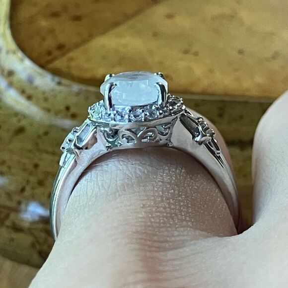 Natural Rainbow Moonstone Sterling Silver Ring Size 6 - Picture 2 of 9